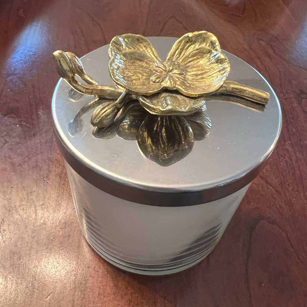 Michael Aram Gold orchird candle - Picture 2 of 5